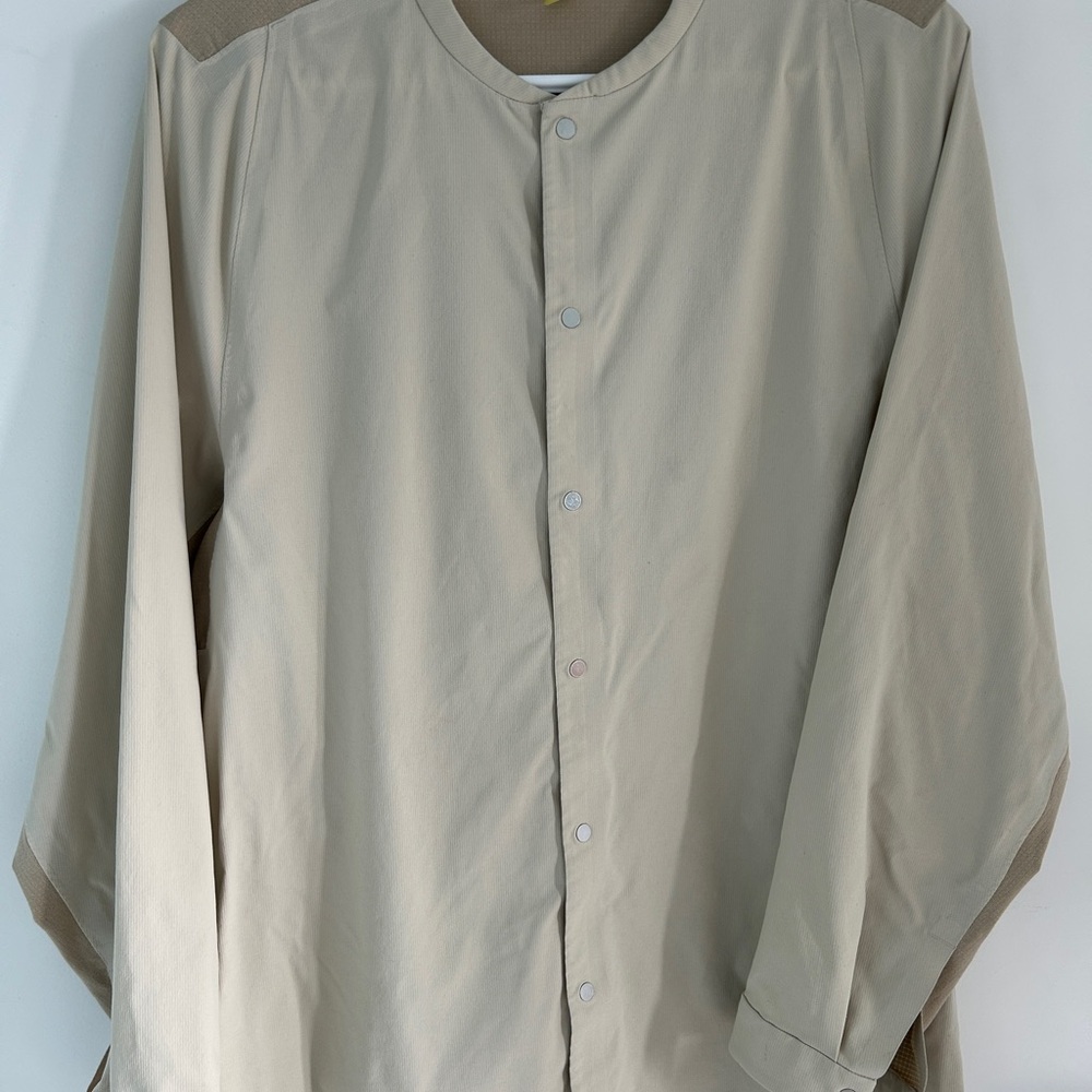 Lululemon lab Snapdown longsleeve shirt